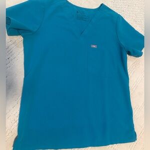 Figs Women's Teal Catarina
One-Pocket Scrub Top
M  Regular